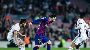 加的夫后卫黄添喜成我国永久居民 代表雄狮上阵更近一步.