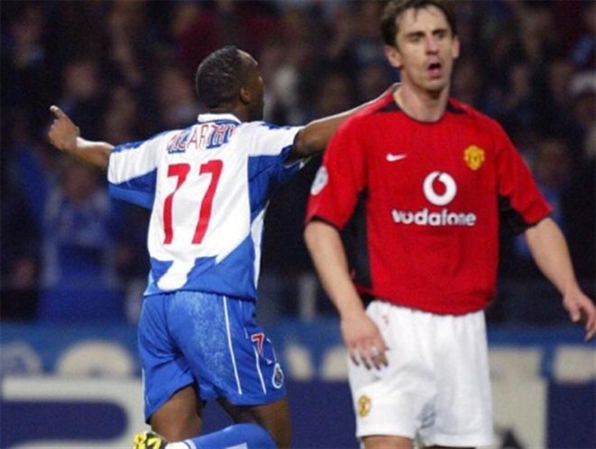 以空袭叙南部多地 叙民众举行抗议活动.